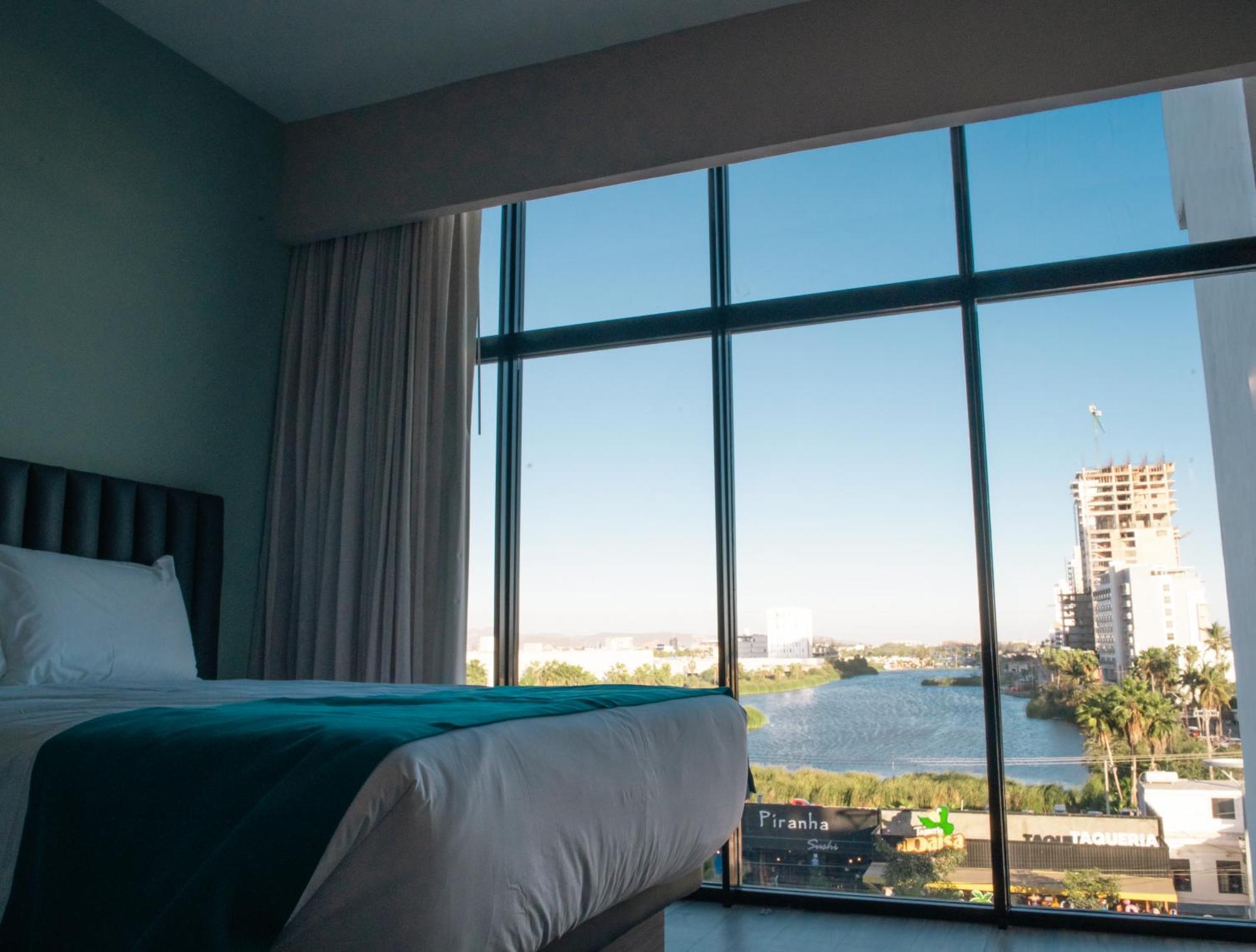 High Garden Grand Hotel 마사틀란 외부 사진