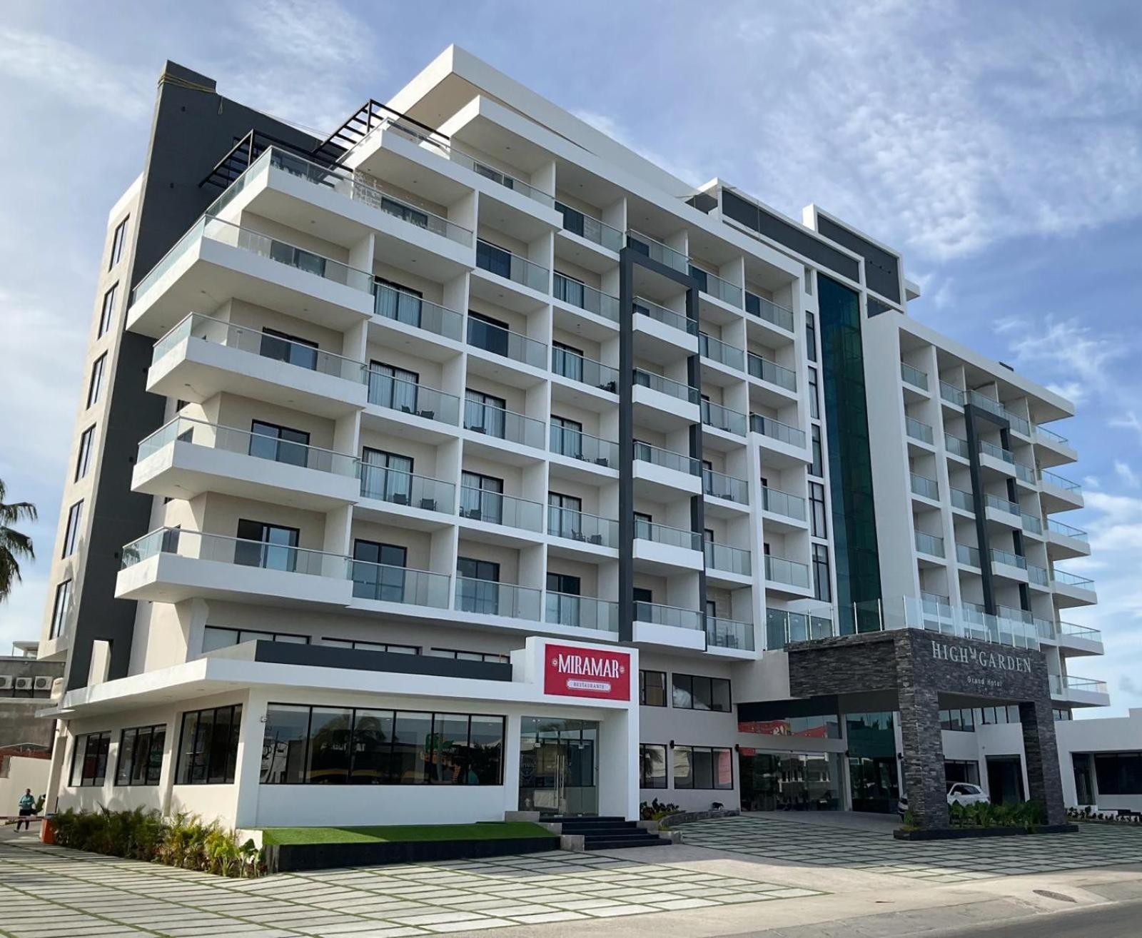 High Garden Grand Hotel 마사틀란 외부 사진